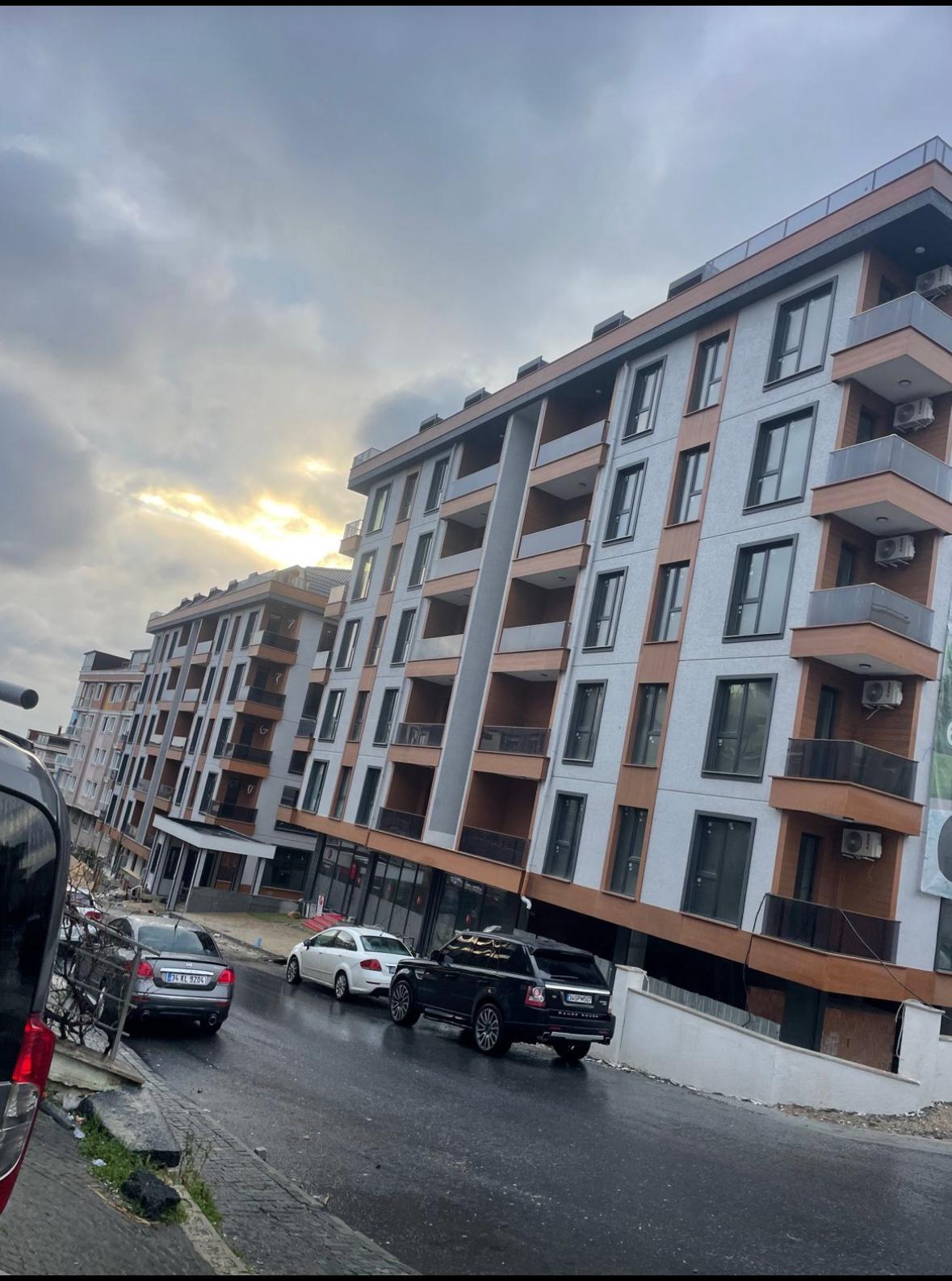 84 Adet Havuzlu Konut Projesi 